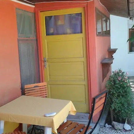 Vila Laguna Paradis Gazde/Camere de închiriat